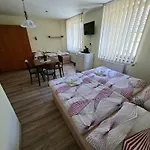 Alster Hotel