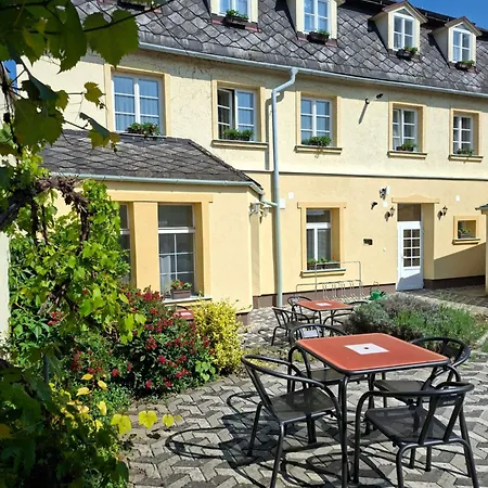 Alster Hotel