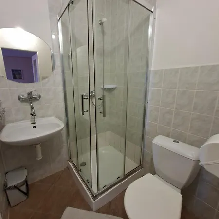 Alster فندق Jevíčko