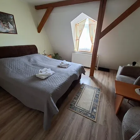 Hotel Alster 3*